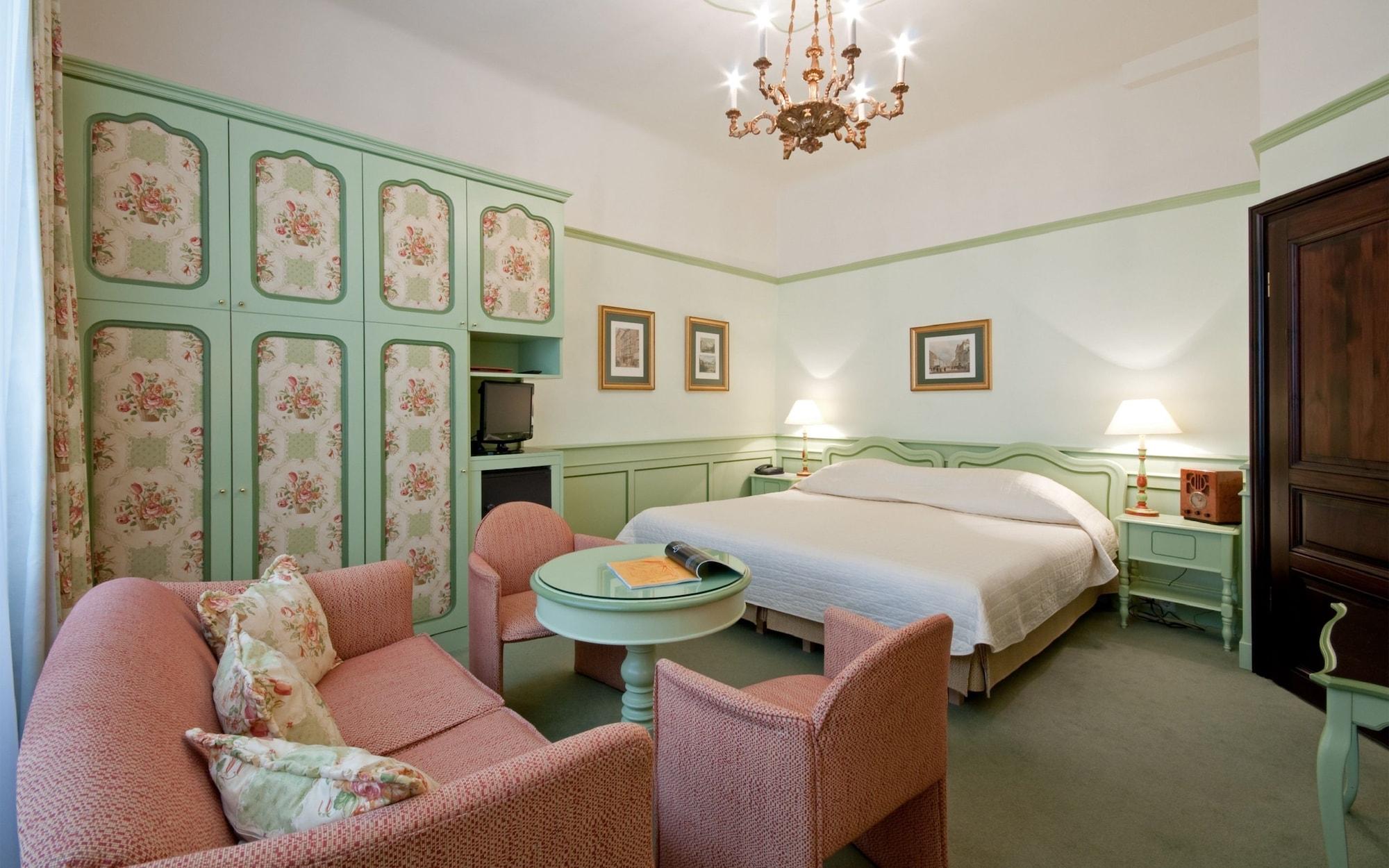 Koenig Von Ungarn Hotel