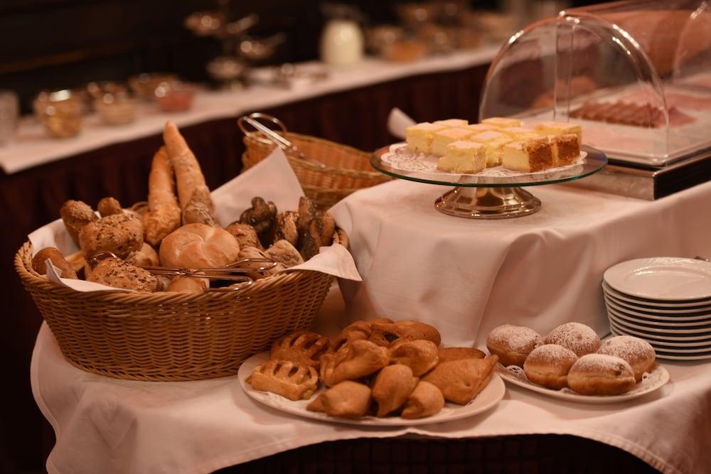 Koenig Von Ungarn Hotel 4*