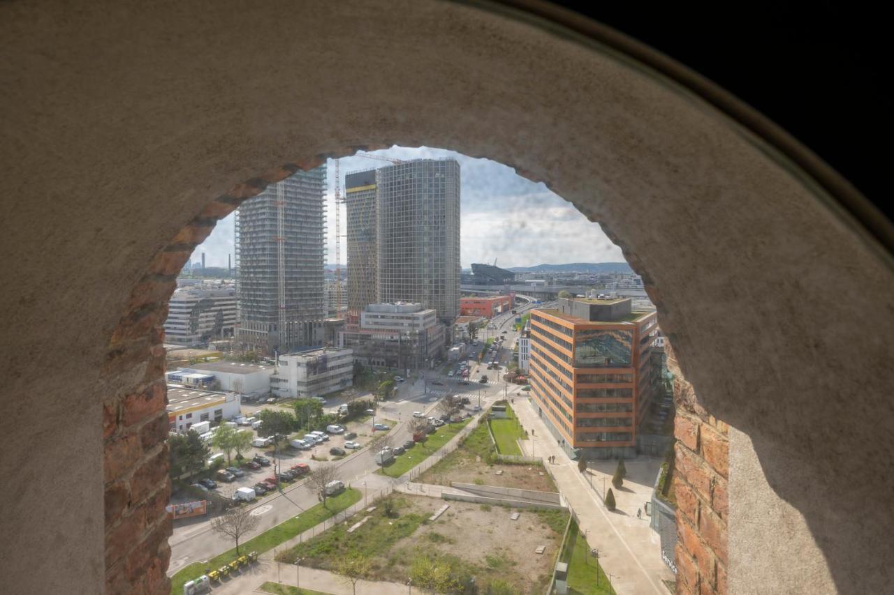 Urban Studio Gasometer By Ichbucheat Apartment *