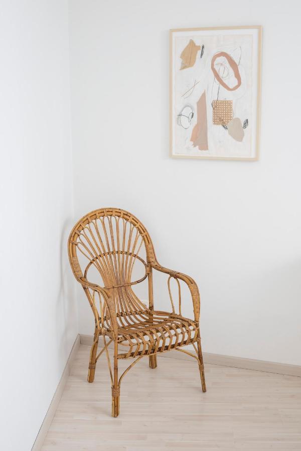 Urban Studio Gasometer By Ichbucheat Apartment Vienna