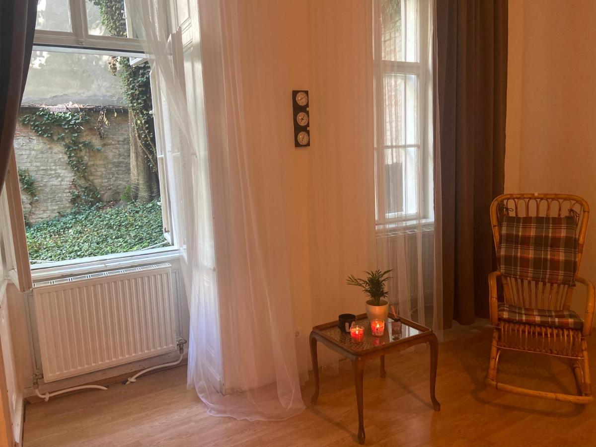 Altbau Apartment Vienna