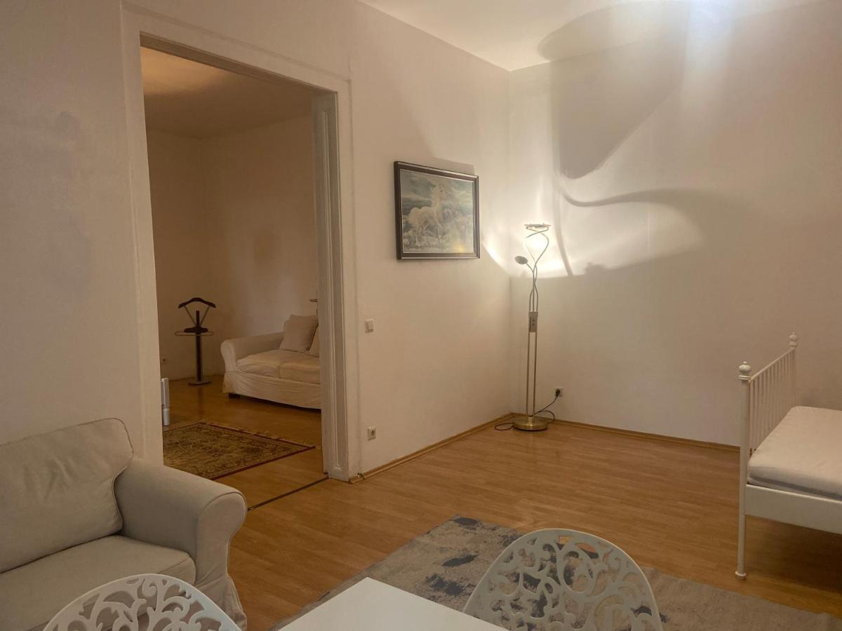 Altbau *