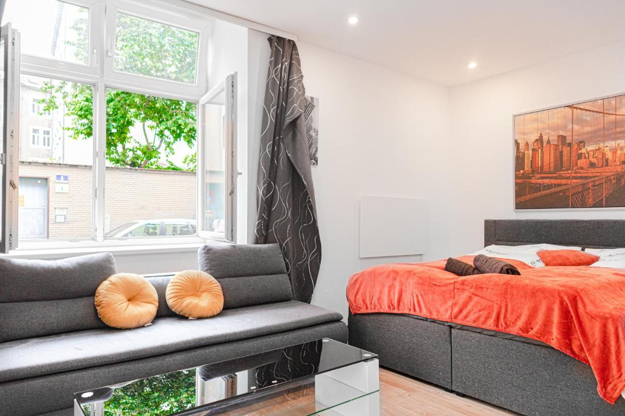 Apartment King - 10 Mins Walk From Downtown