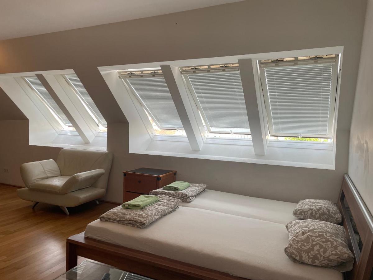 Rooftop 2 Homestay Vienna