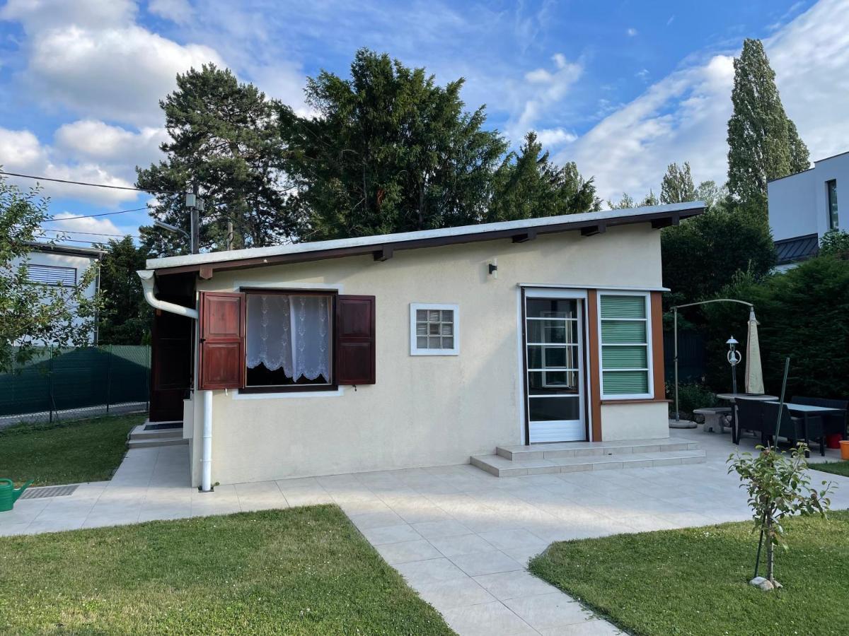 Garden Bungalow Danube Casa vacanze *