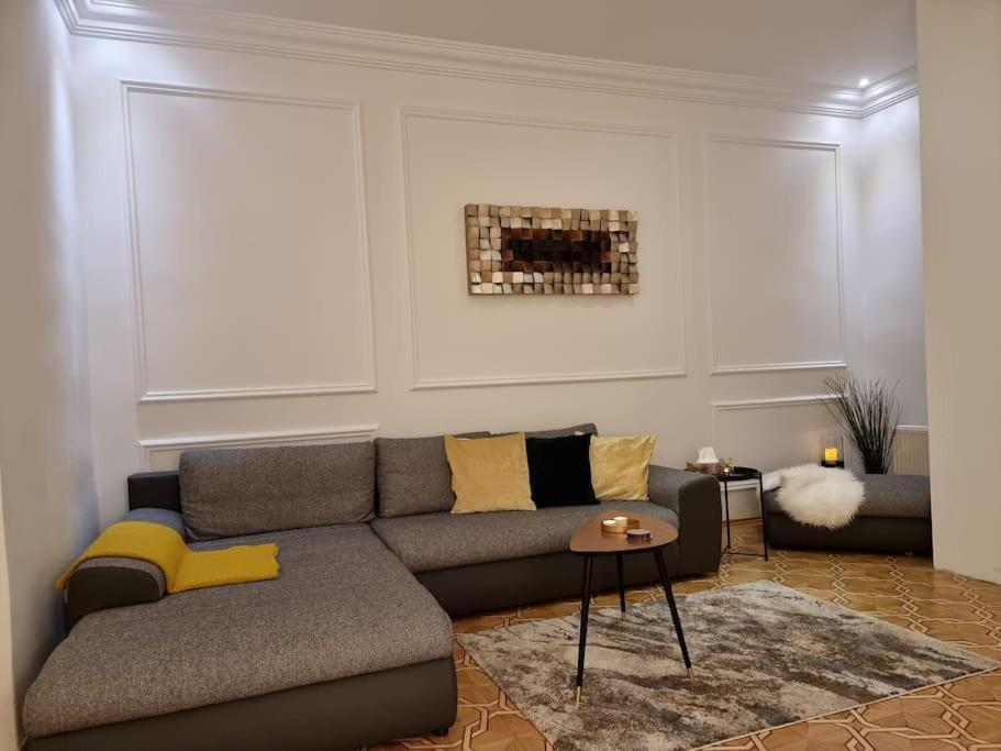 Apartment Sissi Royal - Inner 4 Bedroom