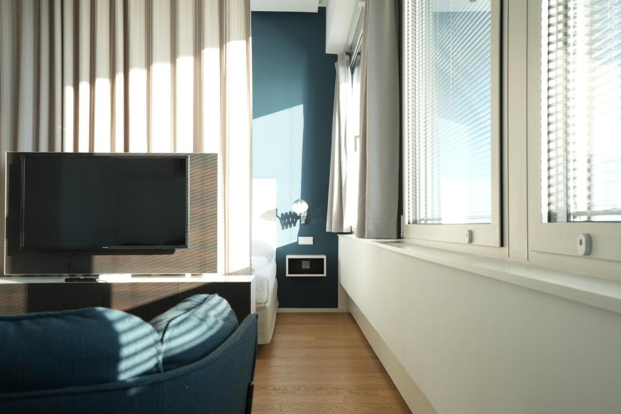 Exclusive 1-bedroom *