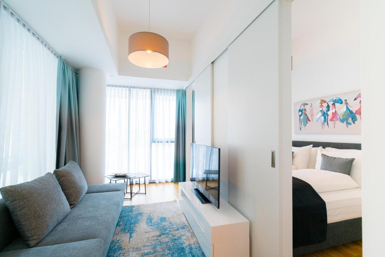 Residence, Marina Tower - Danube Aparthotel