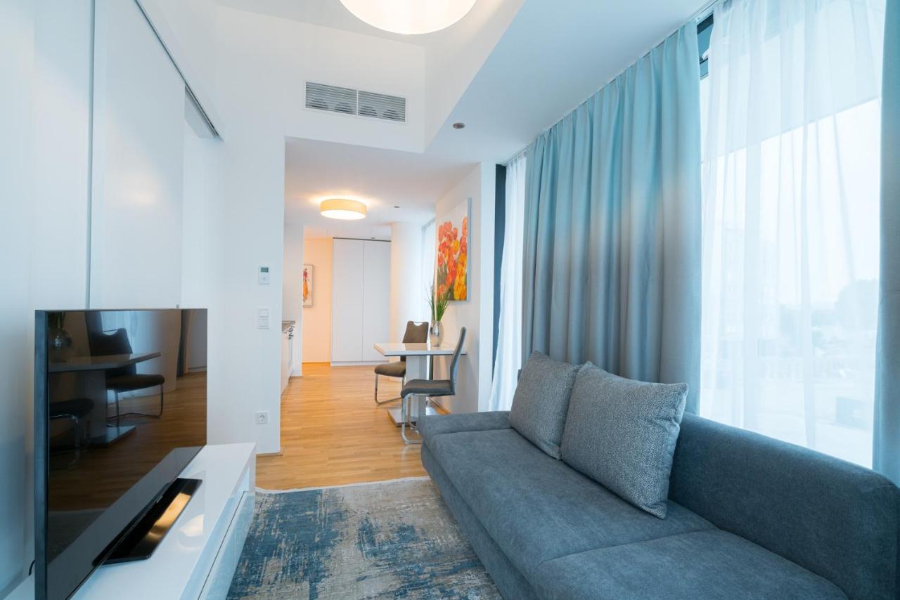 Residence, Marina Tower - Danube Aparthotel