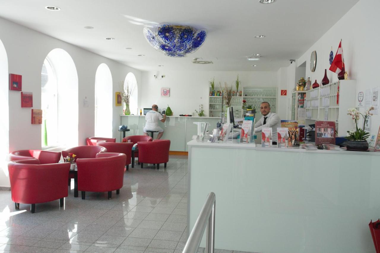 Hotel City Residence Hotel 3*