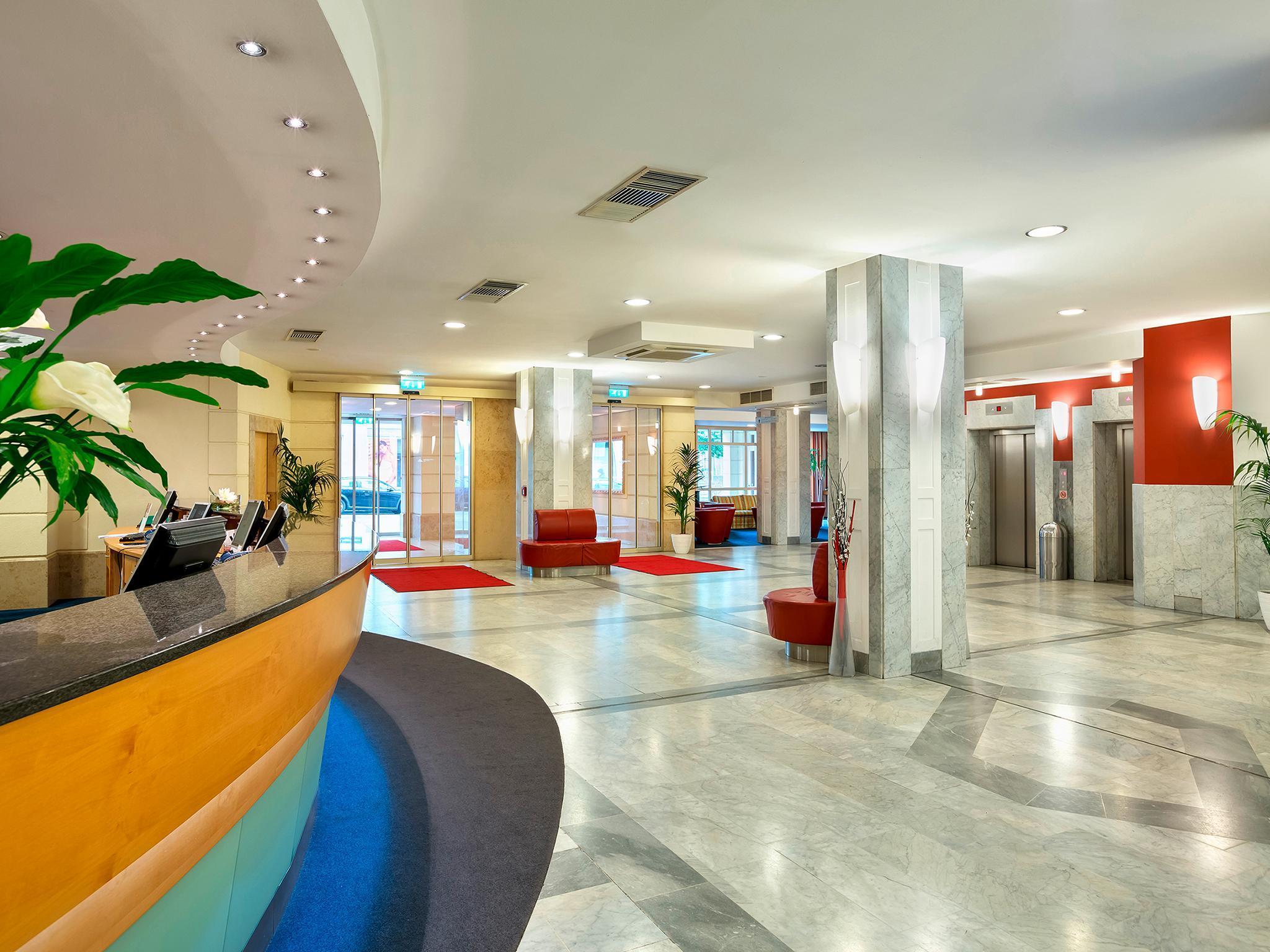 Hotel Austria Trend Ananas
