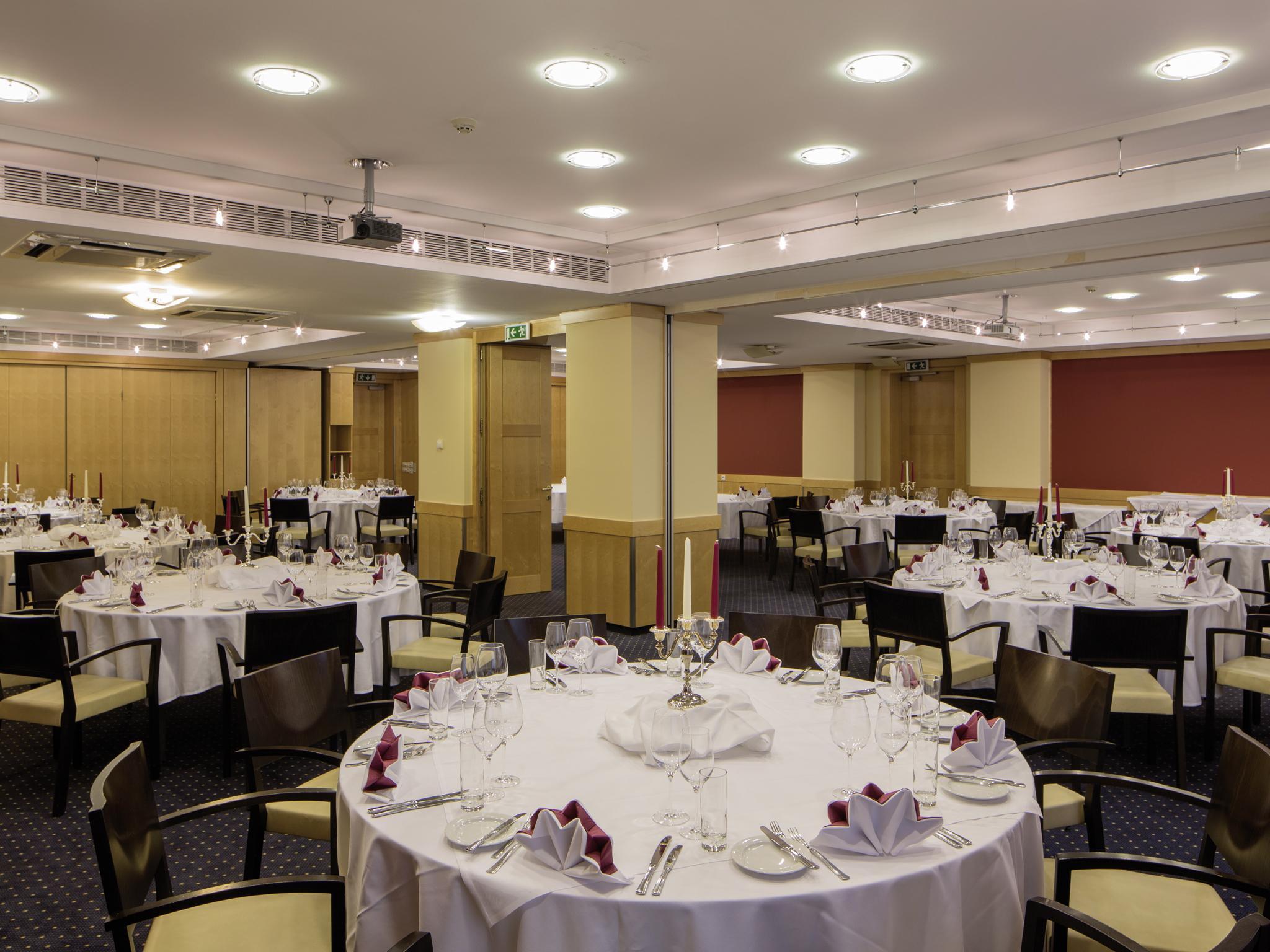 Austria Trend Ananas 4* Vienna