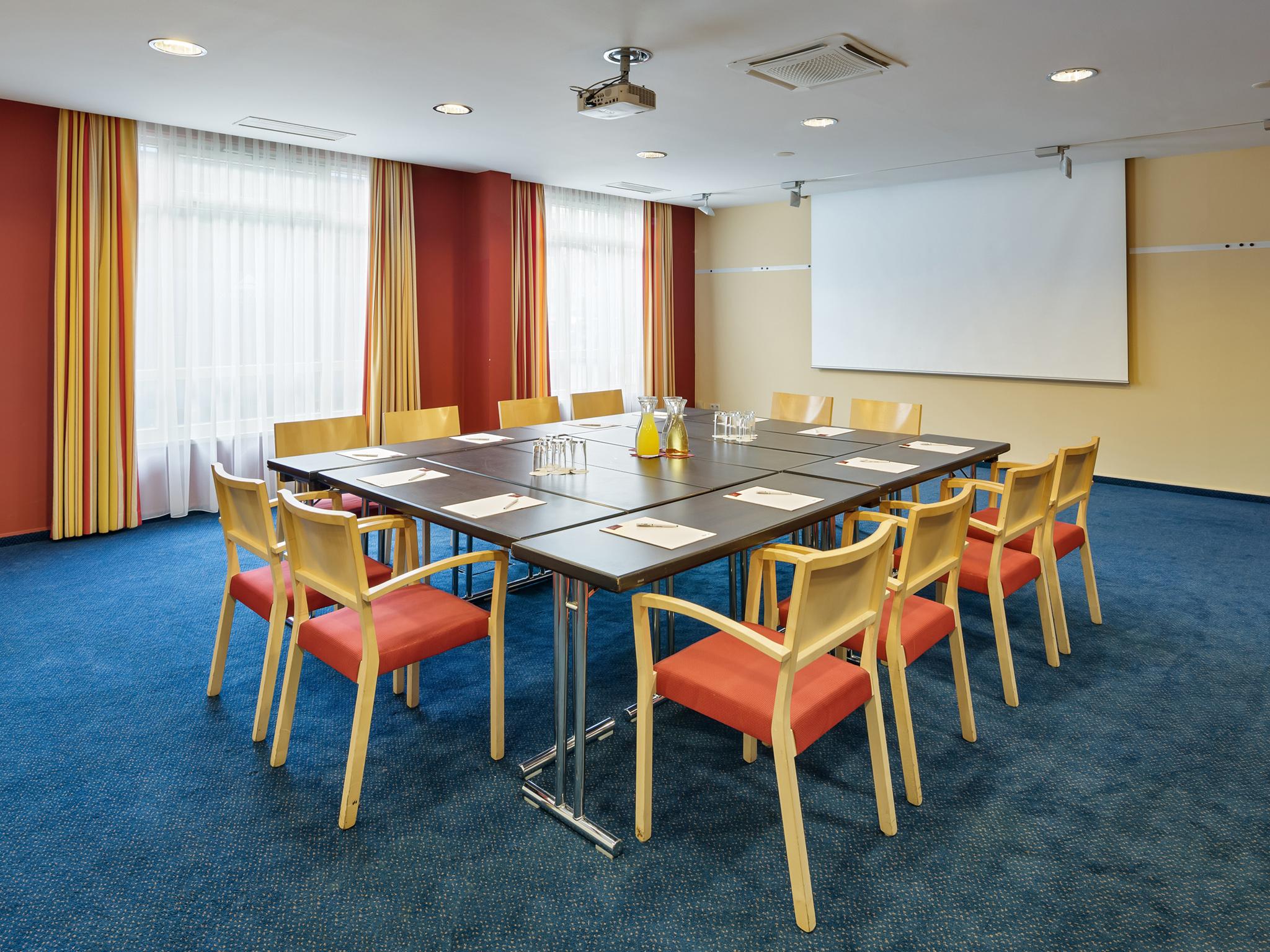 Hotel Austria Trend Ananas Vienna