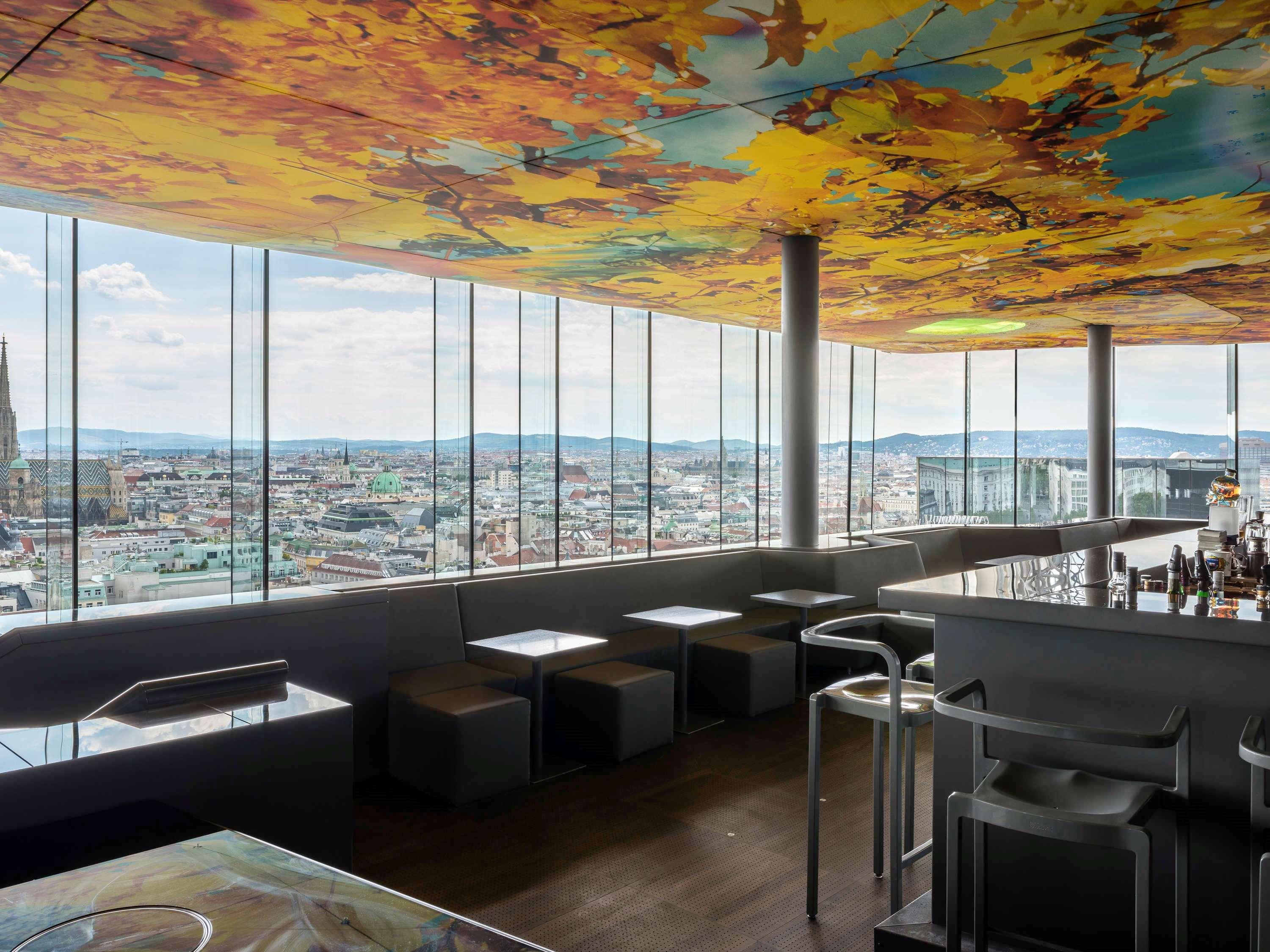 Hotel So/