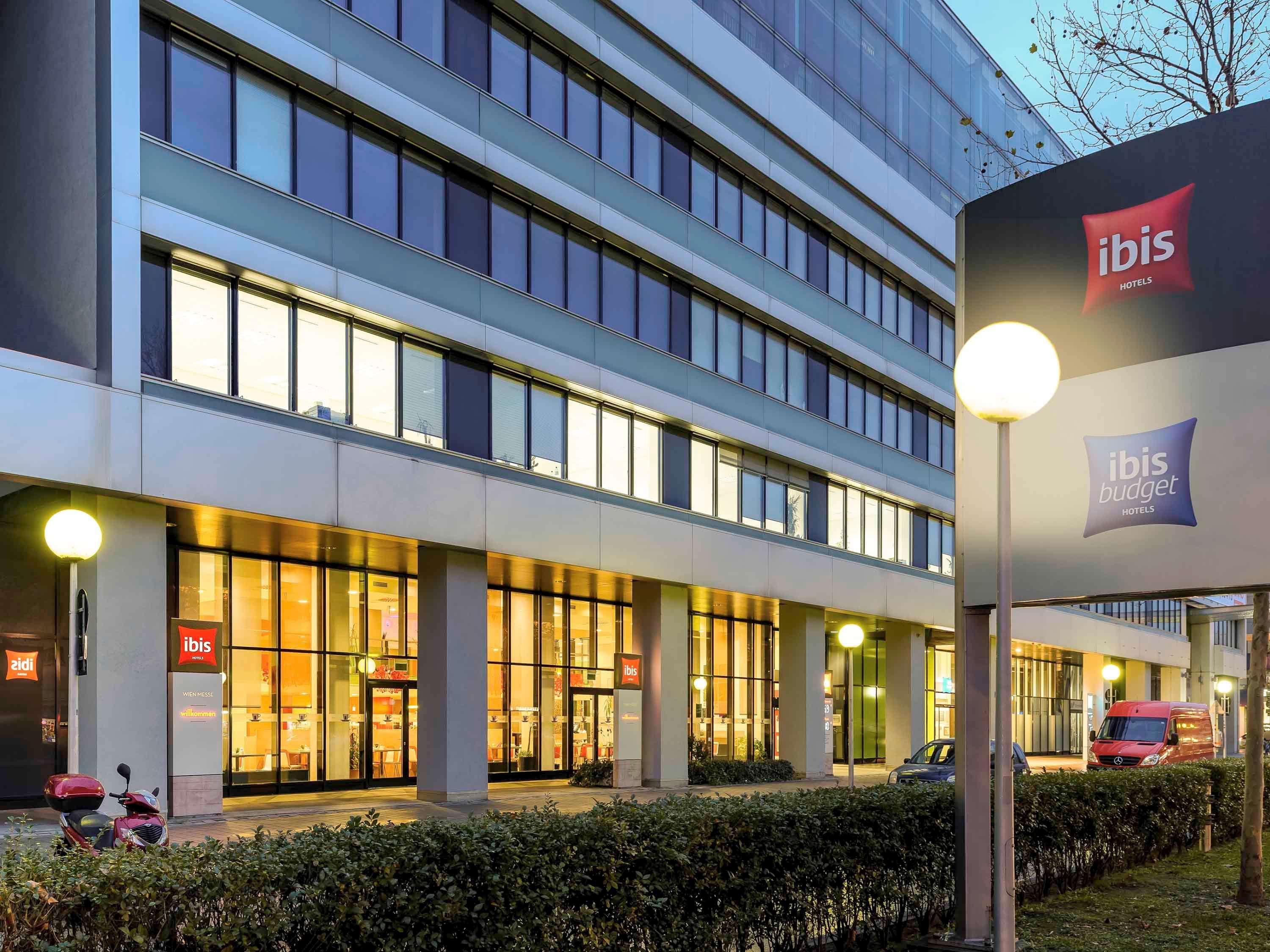 Ibis Messe 3*