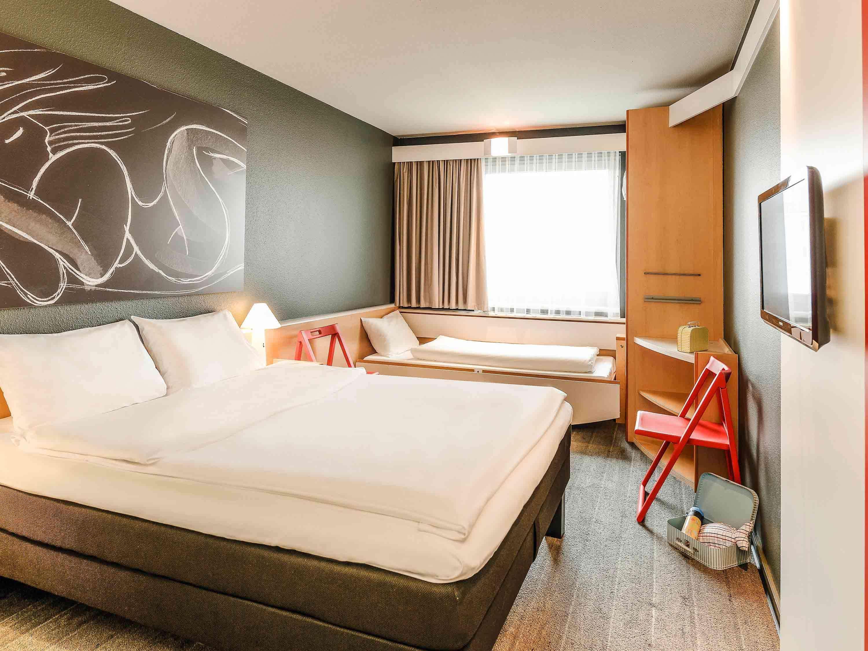 Ibis Hotel