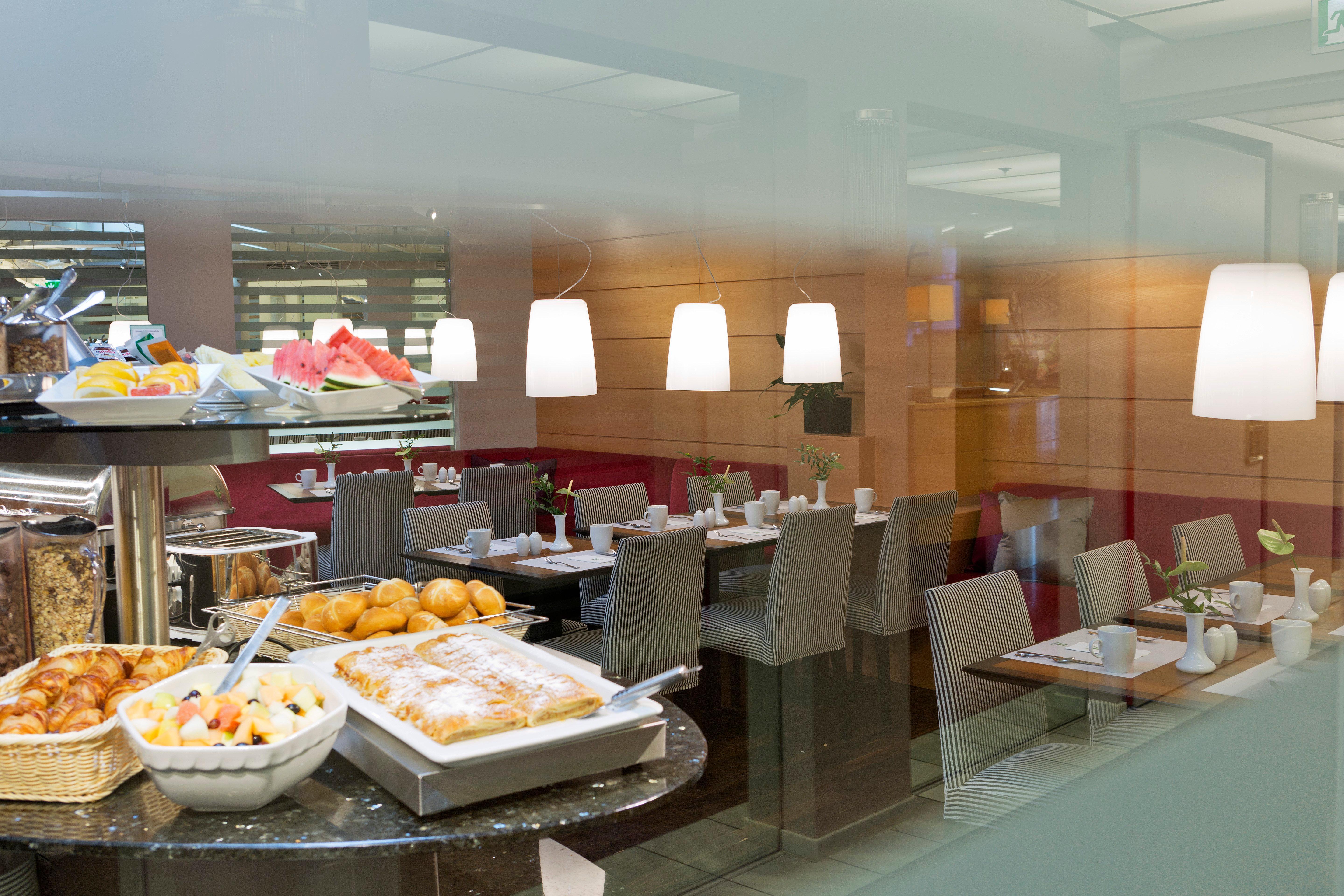 Hotel By Ihg