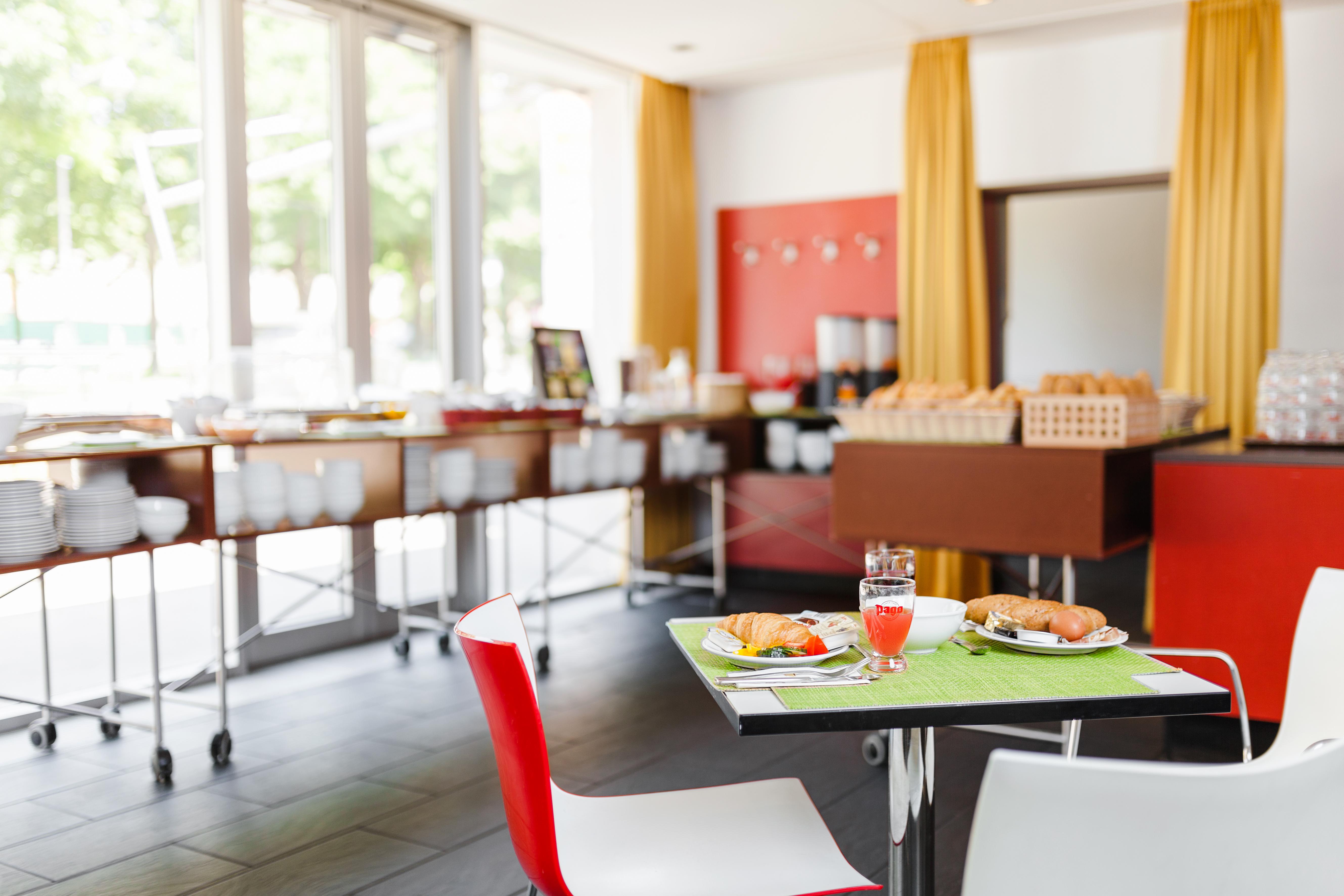 Kyriad Altmannsdorf Hotel 3*