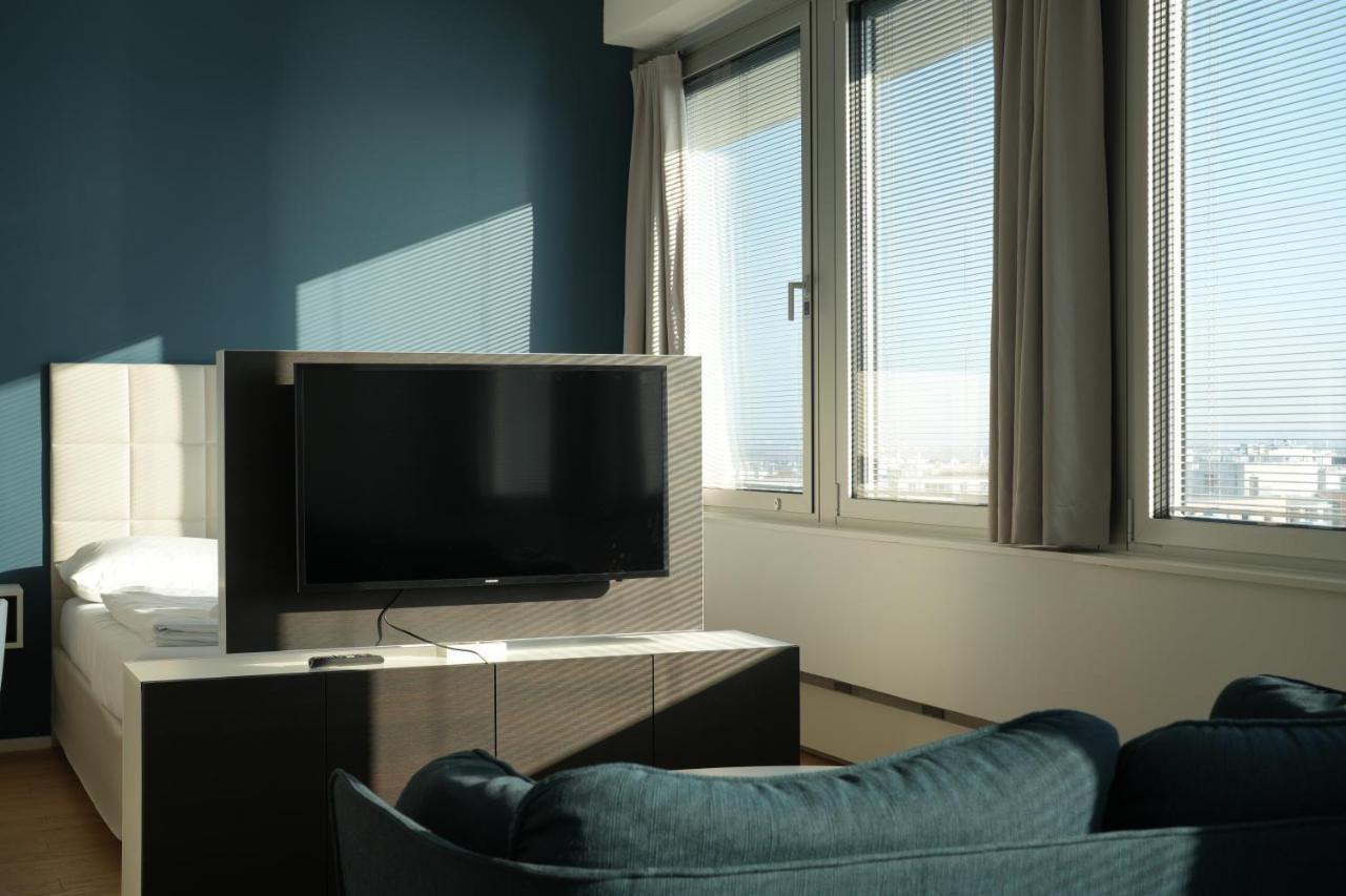 Exclusive 1-bedroom *
