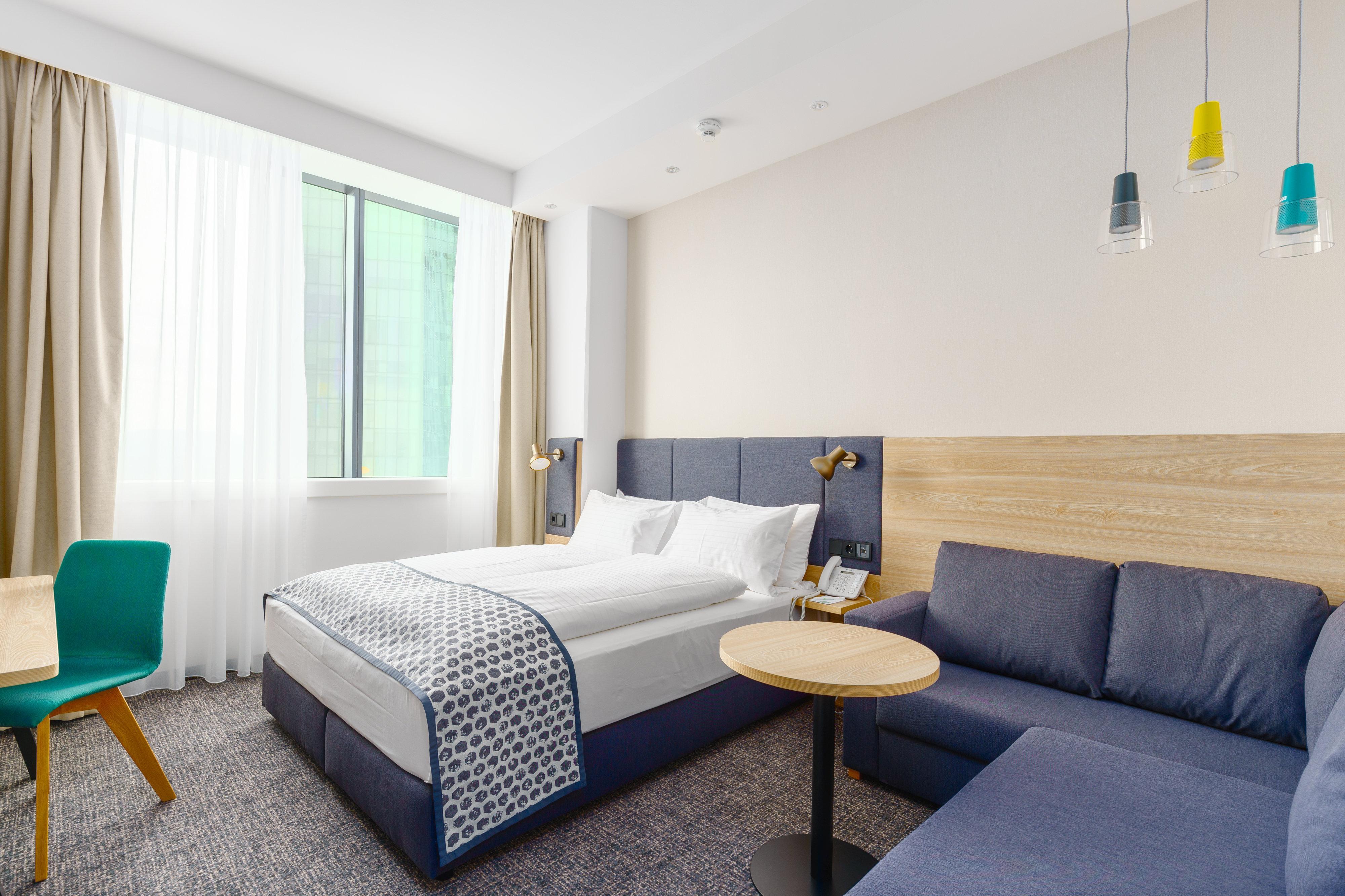 Clarion South Hotel