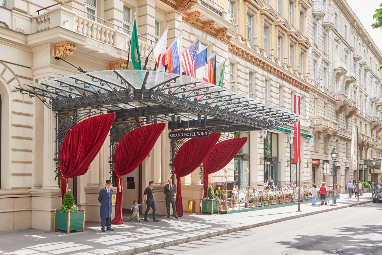 Grand Hotel