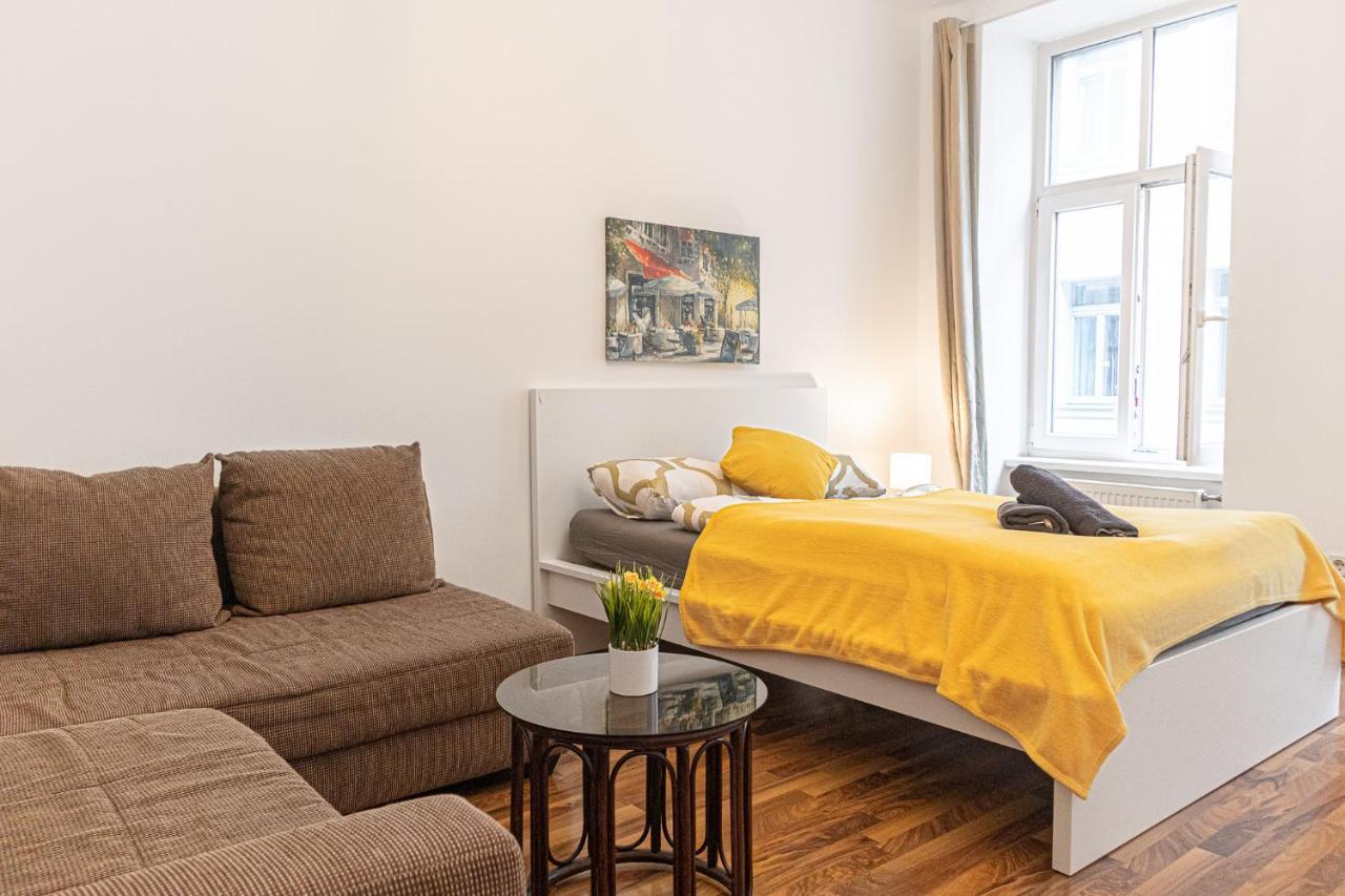 Appartamento Peaceful 1br Apt. Near Metro Station Langenfeldg.