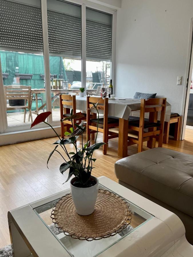 Apartment Dachgeschosswohnung Mit Kostenlosem Parkplatz Und Internet! Vienna