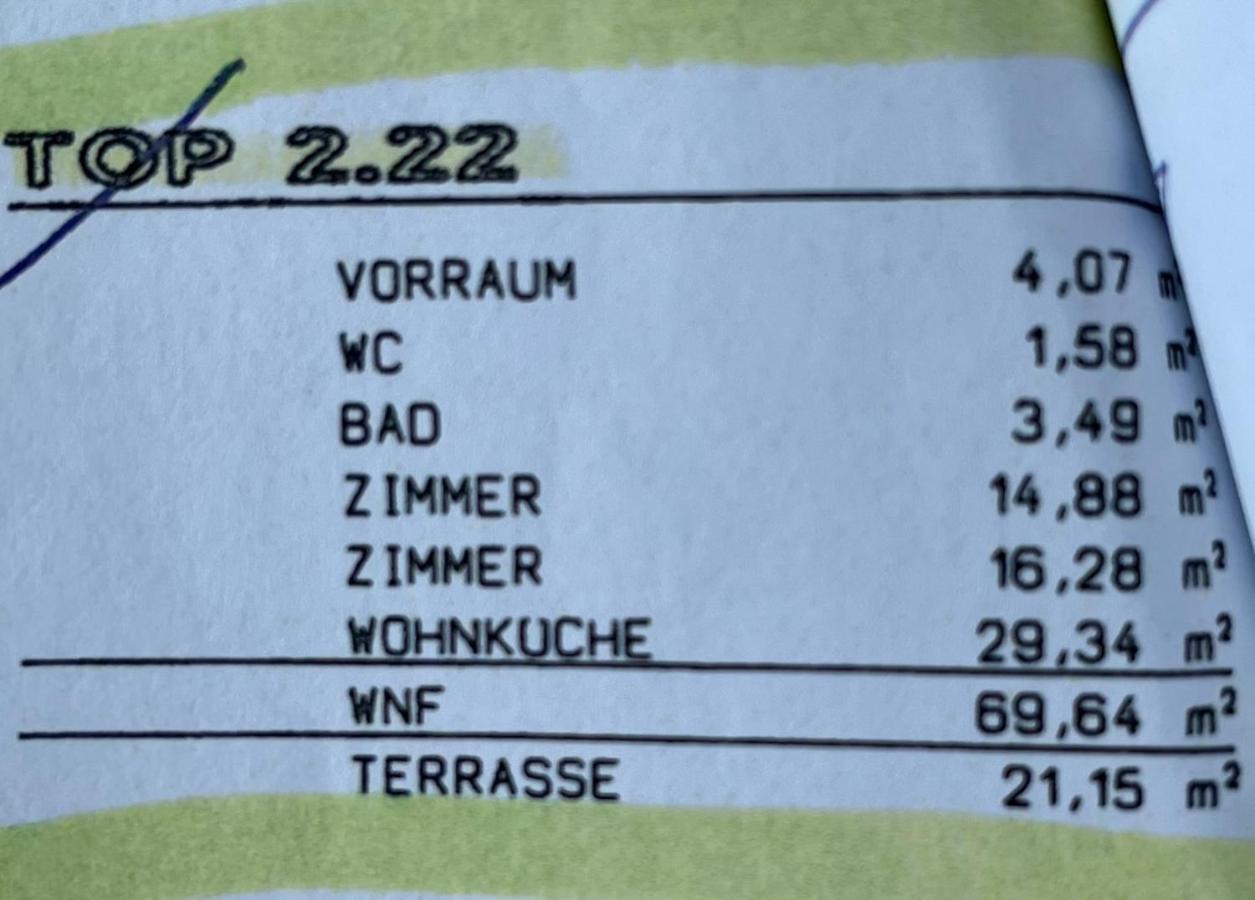 Apartment Dachgeschosswohnung Mit Kostenlosem Parkplatz Und Internet! Vienna