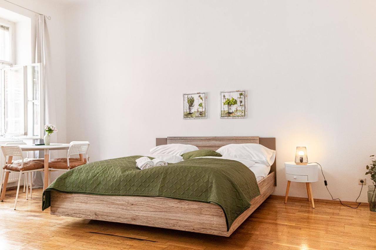Smart 2br Apt. Perfect For Longstays Near Rennweg *