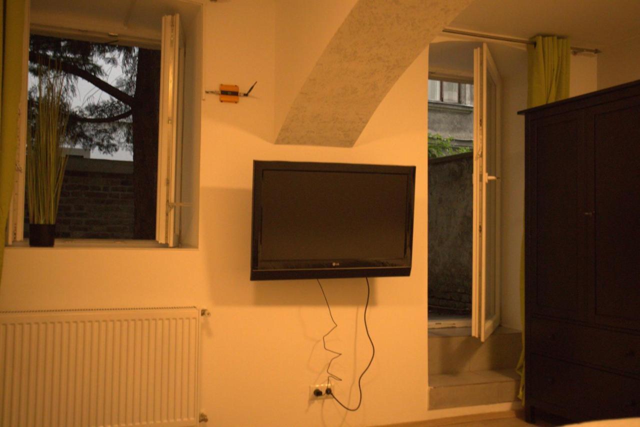 Brilliant Souterrain Apt. - Prater Amuesement Park Apartment Vienna