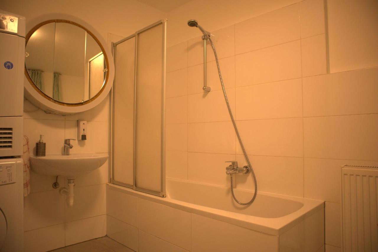 Apartment Brilliant Souterrain Apt. - Prater Amuesement Park