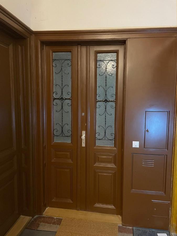 Naschmarkt Apartment Vienna