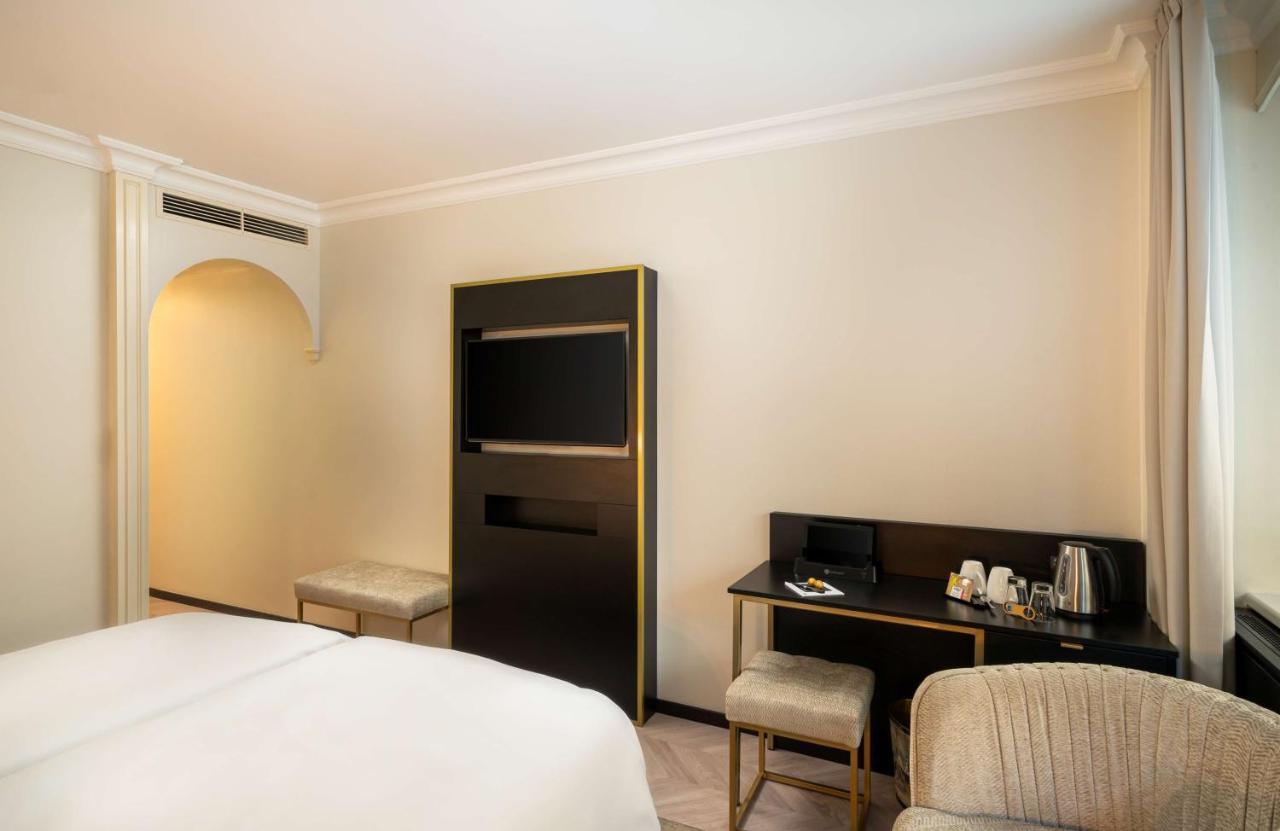 Elaya Center Hotel 4*