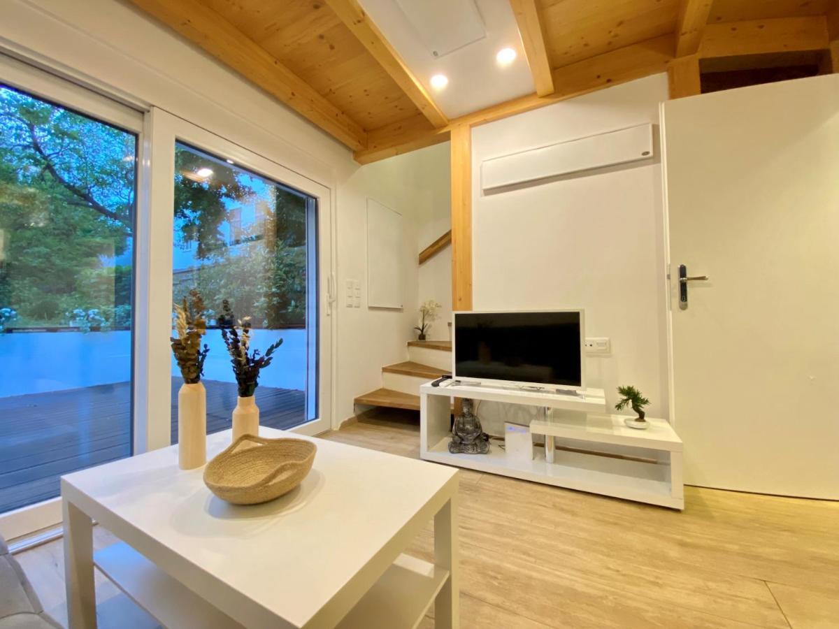 Charming Townhouse Directly By Metro *