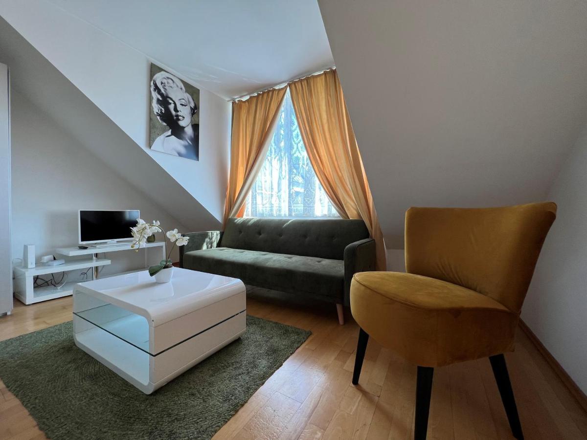 Cosy In Location Apartment *