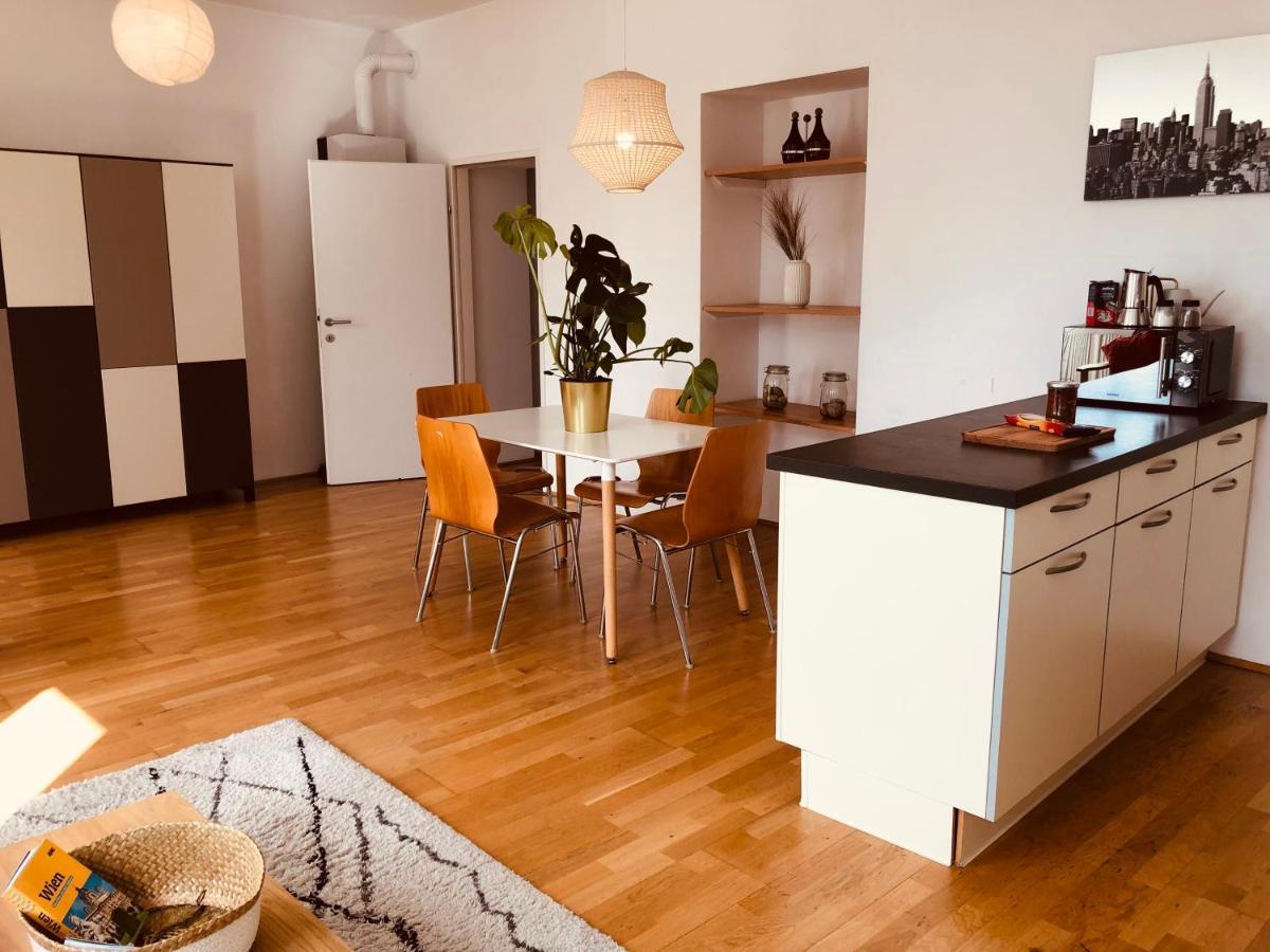 Apartment Helle 4 Zimmer Familien-wohnung Mit Balkon! Schloss Schönbrunn In Gehdistanz