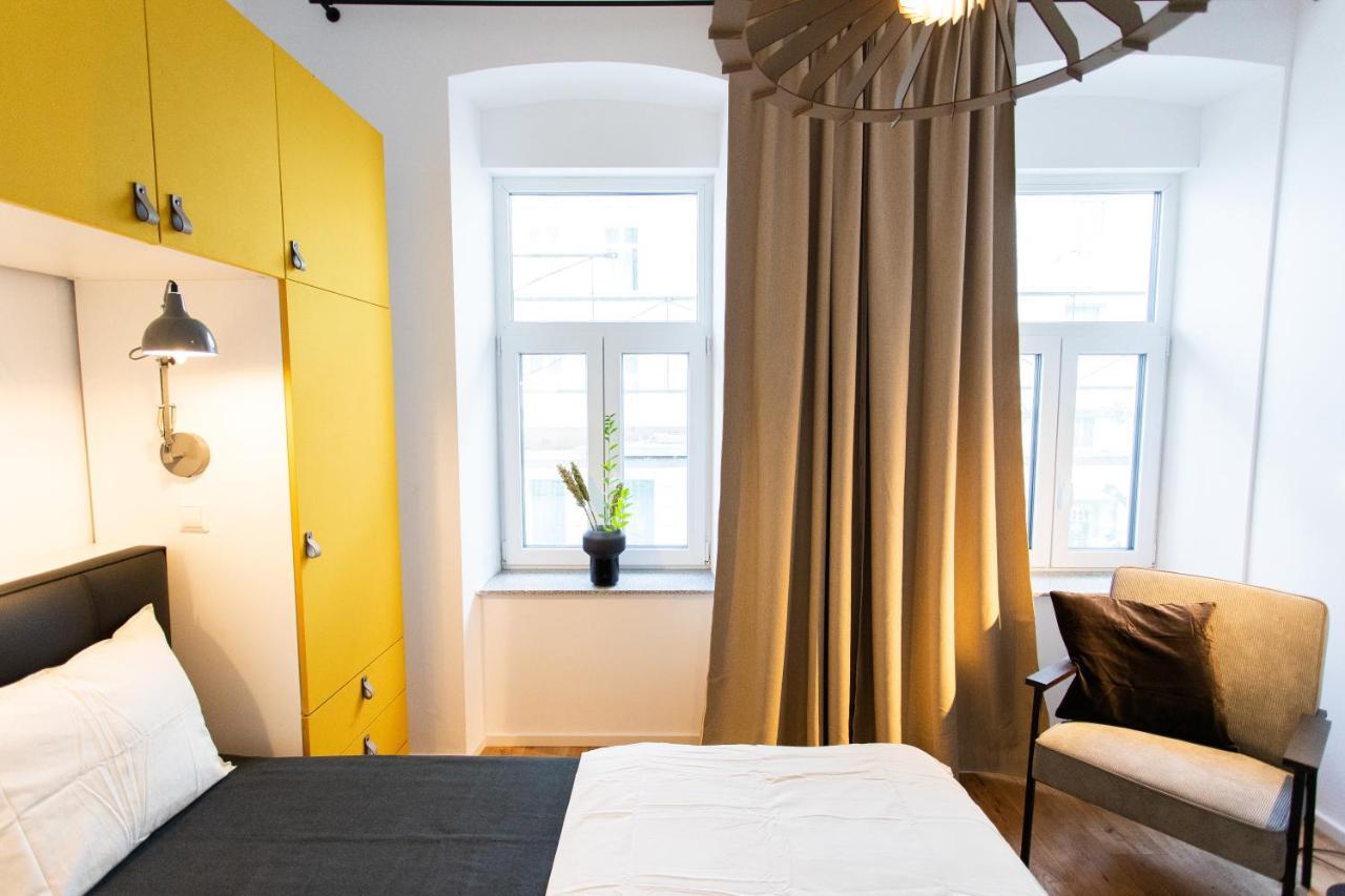 Stilvolle Mit Ruhig Gelegenem Balkon Vienna
