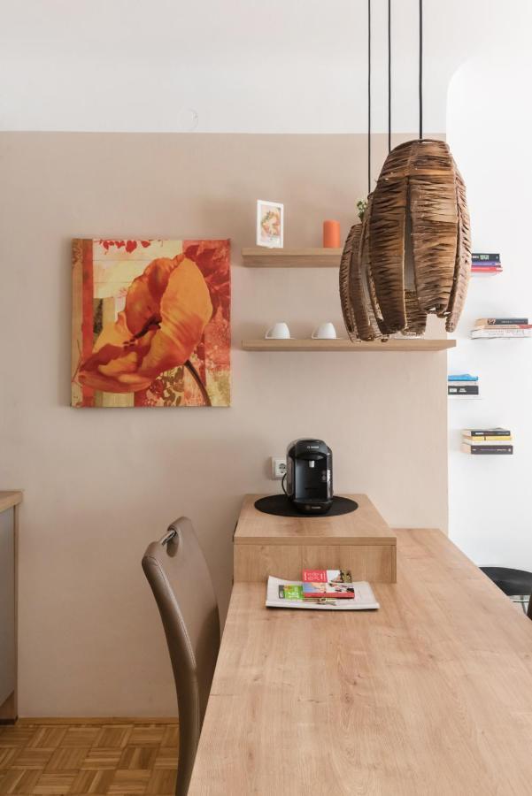 Cosy Near Vic * Vienna