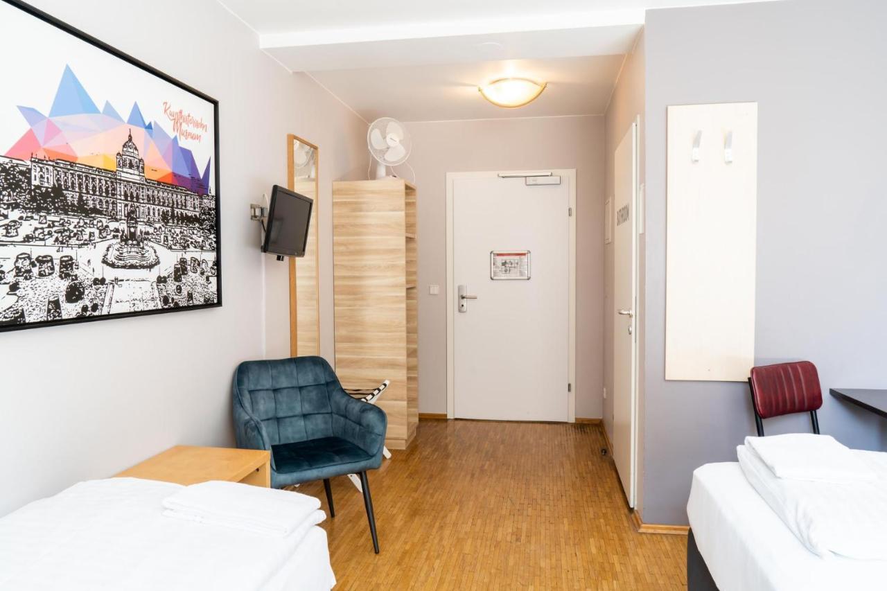 St Christopher's Hostel *