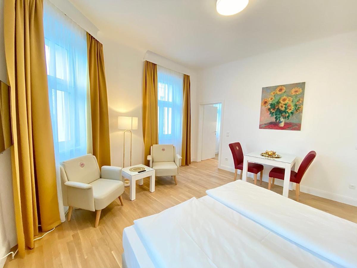 Steiner Residences Reumannplatz *