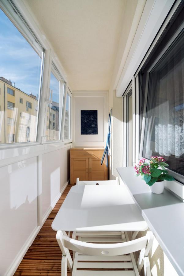 Cosy Near Vic Apartment *