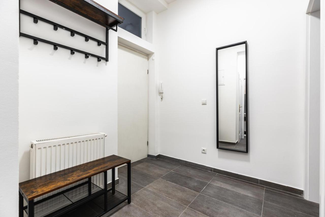 Apartment Stylish Designed In A Location Vienna