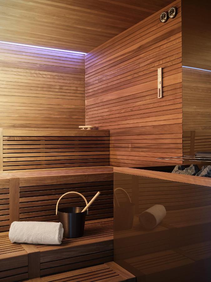 Hotel Rosewood 5*