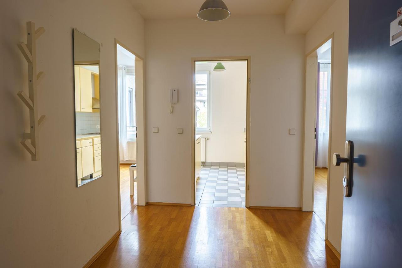 Apartamento 1080 *