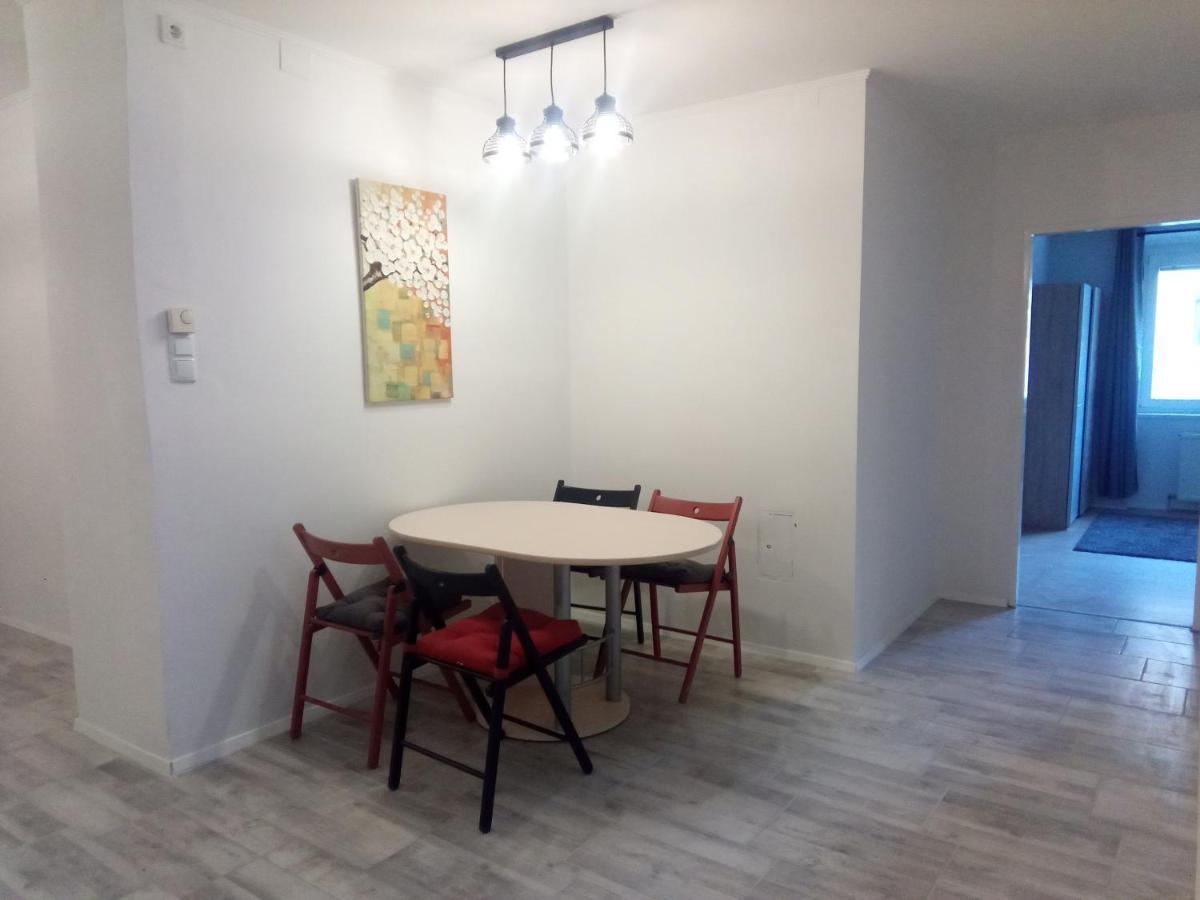 Nr.1 Perfect 3 Bedrooms Near To Main Train Station Appartamento