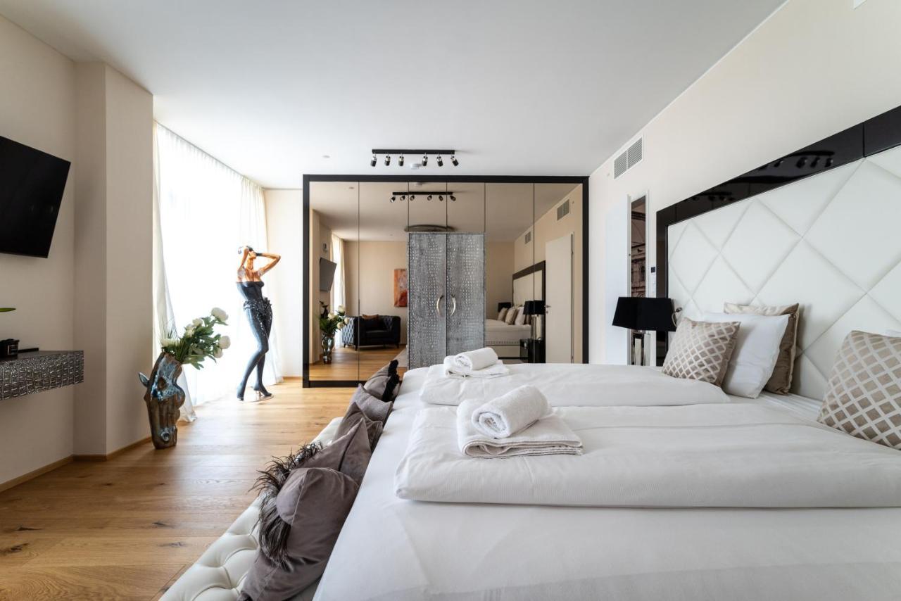 Exclusive 2br Skyline Penthouse By Hm * Vienna