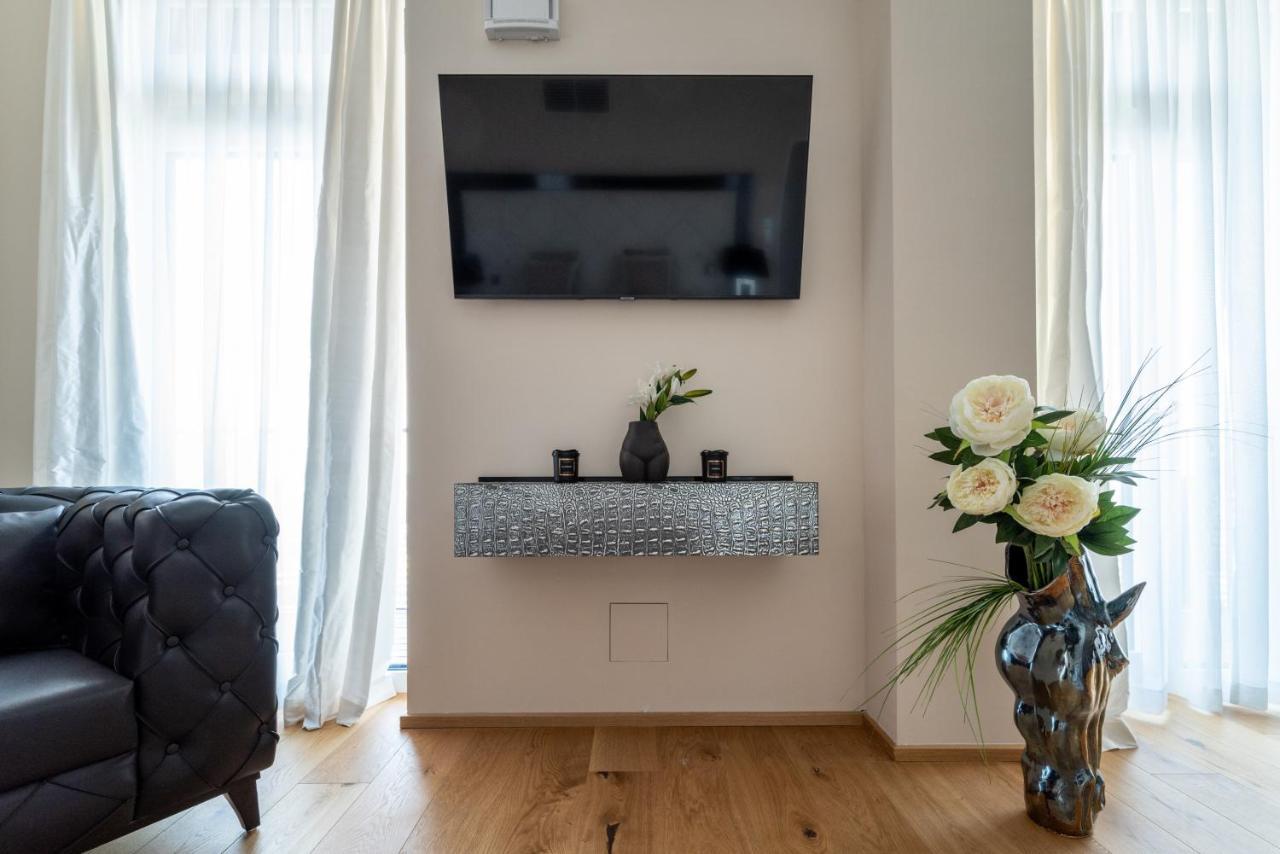 Exclusive 2br Skyline Penthouse By Hm Apartment Vienna