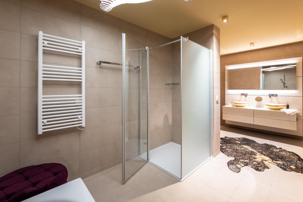 Exclusive 2br Skyline Penthouse By Hm Apartment