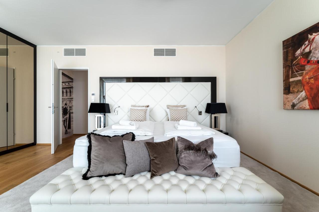 Exclusive 2br Skyline Penthouse By Hm