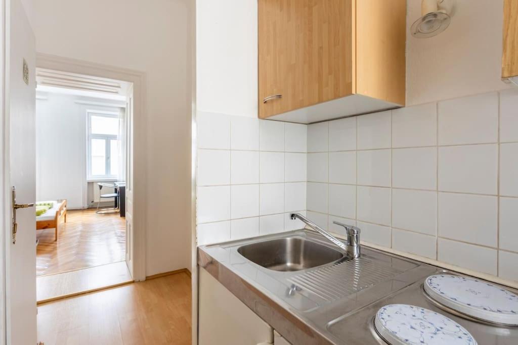 Apartment Vintage Living In The Heart Of Vienna.